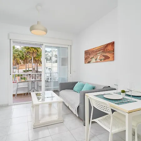 Ξενοδοχείο με διαμερίσματα Vacaciones Nerja